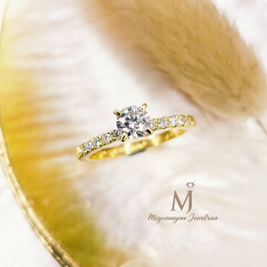 Laura Engagement Ring -  Meycauayan PH